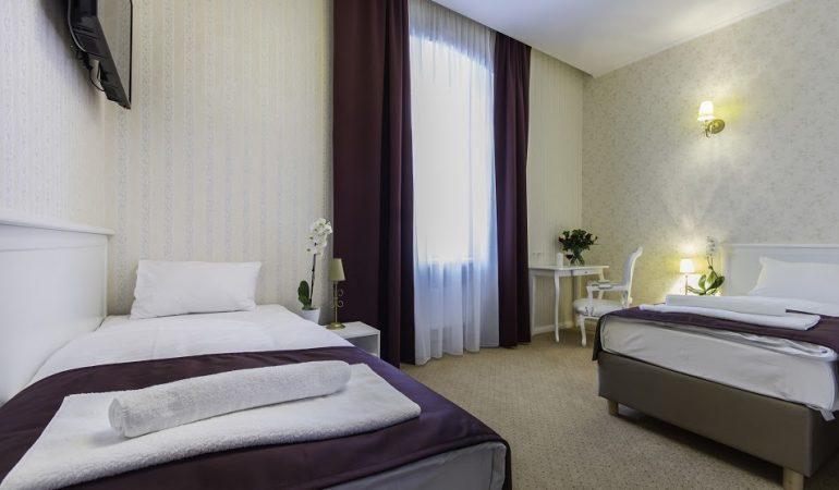 Hotel Court Park Nysa Dış mekan fotoğraf